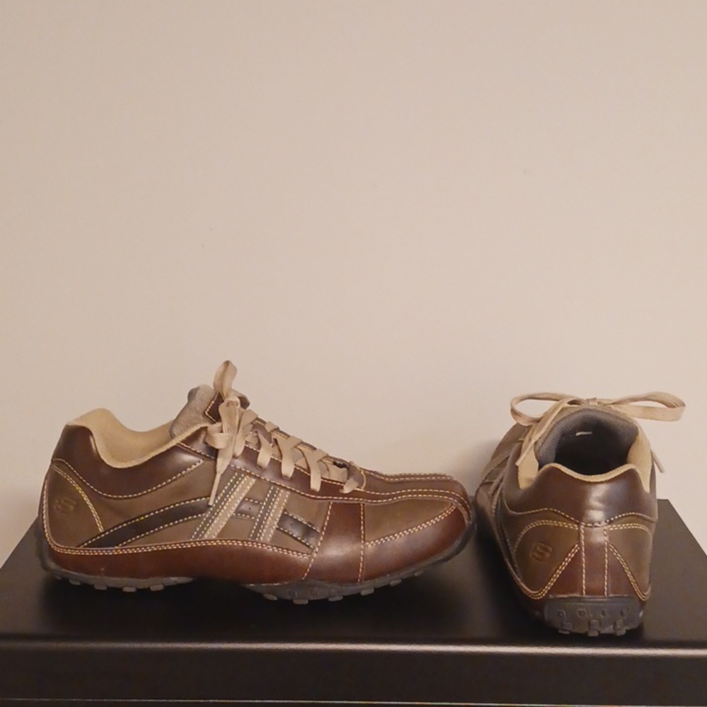 Men's Sketcher Shoes - Picture 2 of 6